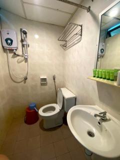 HIG Homestay Apartment - Kuah - 9