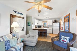 4072 Jos Bungalow 3 Min to Beach Ocean Views - Kitty Hawk - 0