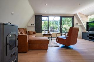 Forest Cottage with Jacuzzi - Lanaken - 4