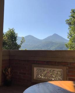 Vara'ayaMunduk The Room & Panoramic Rooftop - Munduk - 3