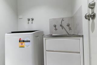 Spacious Point Cook Retreat & Free Parking - Point Cook - 7