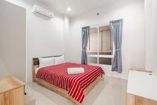 Mae Nam 2BR & BATH Sleek Home - 9