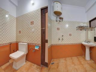 Hotel Prithvi Palace Near RDC & Santosh Hospital - Ghaziabad - 1