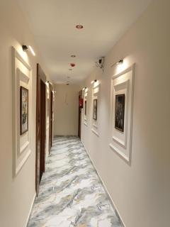 Hotel Stay Zone - Jāmb - 1