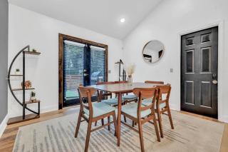 Harmony House Family Escape for 8 - Decatur - 5
