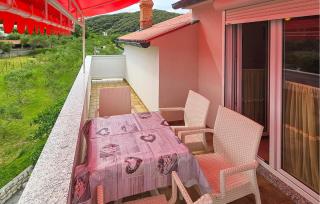 Beautiful Apartment In Supetarska Draga - Supetarska Draga - 0