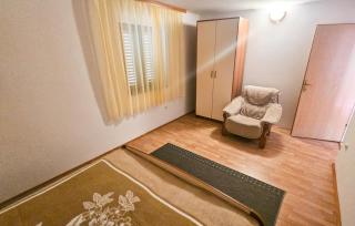 Beautiful Apartment In Supetarska Draga - Supetarska Draga - 3