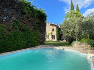 Villa La Familliale, piscine avec vue imprenable sur Gordes - Gordes - 9