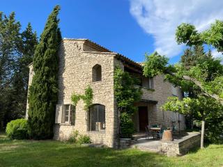 Villa La Familliale, piscine avec vue imprenable sur Gordes - Gordes - 0