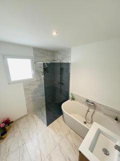 Comme A La Maison - Lucey - 6