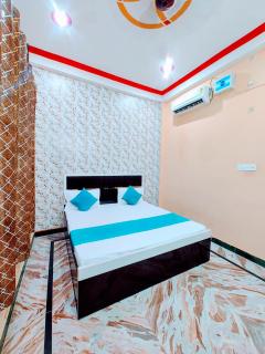 Janki Guest House Near Ram Janam Bhumi - Ayodhya - 0