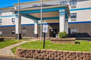 Days Inn by Wyndham Collinsville St Louis - Collinsville - 9