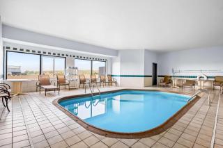Days Inn by Wyndham Collinsville St Louis - Collinsville - 1
