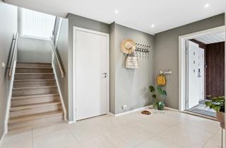 New and modern family home with a view - Tromsø - 3