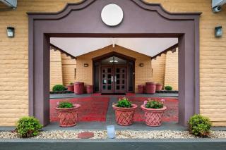 Days Inn by Wyndham Birmingham/West - Birmingham - 6