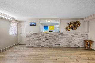 Days Inn by Wyndham Birmingham/West - Birmingham - 2