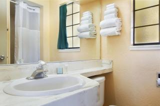 Howard Johnson by Wyndham Flagstaff University West - Flagstaff - 9