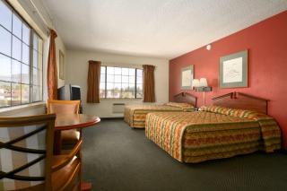 Howard Johnson by Wyndham Flagstaff University West - Flagstaff - 8