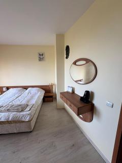 Riviera Sea Apartment Golden Sands - Varna - 4