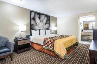 Super 8 by Wyndham Monroe - Monroe - 9