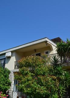 Lovely 1BR Apartment 5min of walk from city center - Bar - 9