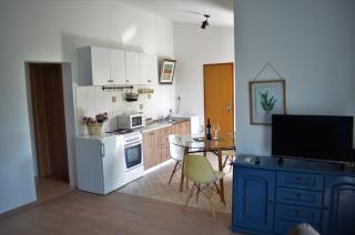 Lovely 1BR Apartment 5min of walk from city center - Bar - 6
