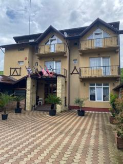 La Băiete - 4