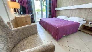 Hotel Slovenska Plaza - Budva - 5