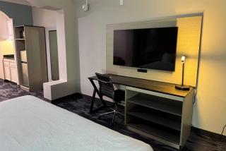Baymont by Wyndham Texas City - Texas City - 4