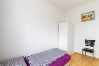 PL, ENG, DE - Preiswerte & Vollmöblierte 3-Zimmer-Wohnung für Handwerker, 5 einzelne Betten, Zuhause auf Zeit! - Lipsia - 8
