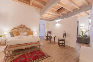Luxury Apartments in Villa Cardinal Ciceri by Rent All Como - San Fermo della Battaglia - 1