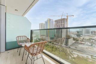 Stylish 1BR in JVC with Pool & Nearby Parks - Dubái - 8