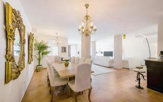 Stylish 3 Bedroom, 2 Bath Home with Sun Terrace, Gorgeous Sea Views, Air Conditioning, Wi-Fi & Communal Swimming Pool - La Herradura - 7
