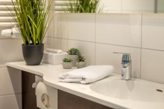 Stadthotel und Restaurant am See - 1