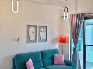SoBo Bliss Luxurious Sea View 2BR Suite Apartment Near Palladium Mall Worli - Jāmb - 4