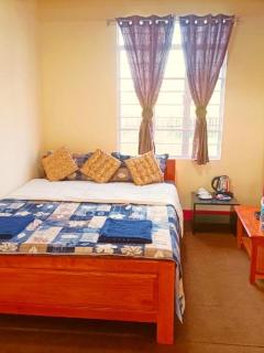 Ritngen Home Stay - Mylliem - 2