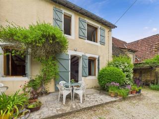 Gîte mitoyen - piscine commune - 4 personnes - Montignac - 0