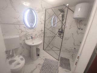 Bad and Breakfast Majestik -  - 8