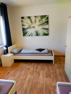 Leuna - Kurzzeitvermietungen direkt bei den Leunawerken, 2-3 Schlafzimmer - Leuna - 6