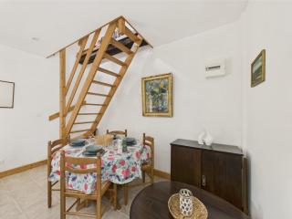 Piscine et domaine arboré partagés - maison pour 4 - 3