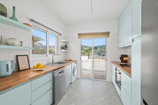 Lagoon Blue Beach House by Nomads - Kato Yialia - 1
