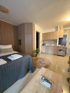 KND Living Concept - Standard Room with Patio - Heraklion - 7