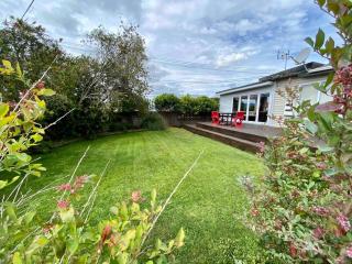 Lakeside reserve house close to city centre - Rotorua - 6