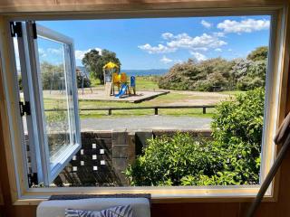 Lakeside reserve house close to city centre - Rotorua - 7