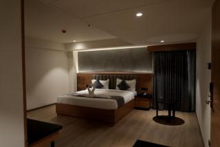 Hotel Tulips Grand - Hyderabad - 8