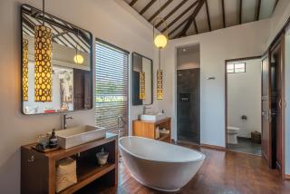 Sandara - Tropical Luxe 4BR Villa, 4 Minutes to Beach! - Mantaak - 5