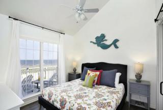 Casa De La Sirena--Beachfront Retreat in Spanish Grant - Galveston - 2