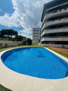 Hermoso piso en un paso de la Playa de Fenals con piscina - Lloret de Mar - 2