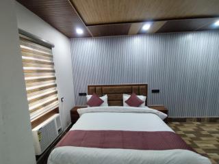 Hotel Shri Dauji Maharaj Palace - Mathura - 6