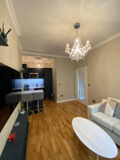 Cosy apartment near city centre - Edinburgh - 7